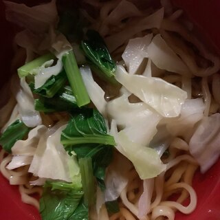 小松菜、キャベツの野菜ラーメン